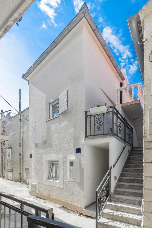 Apartments By The Sea Baska Voda, Makarska - 17570 المظهر الخارجي الصورة