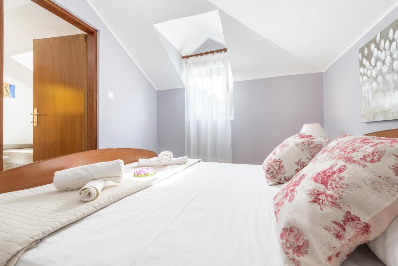 Apartments By The Sea Baska Voda, Makarska - 17570 المظهر الخارجي الصورة