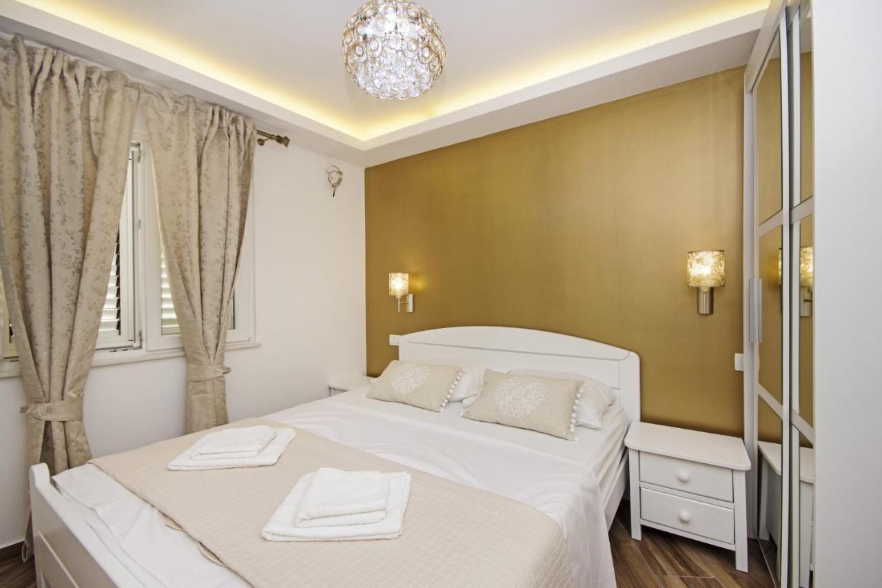 Apartments By The Sea Baska Voda, Makarska - 17570 المظهر الخارجي الصورة