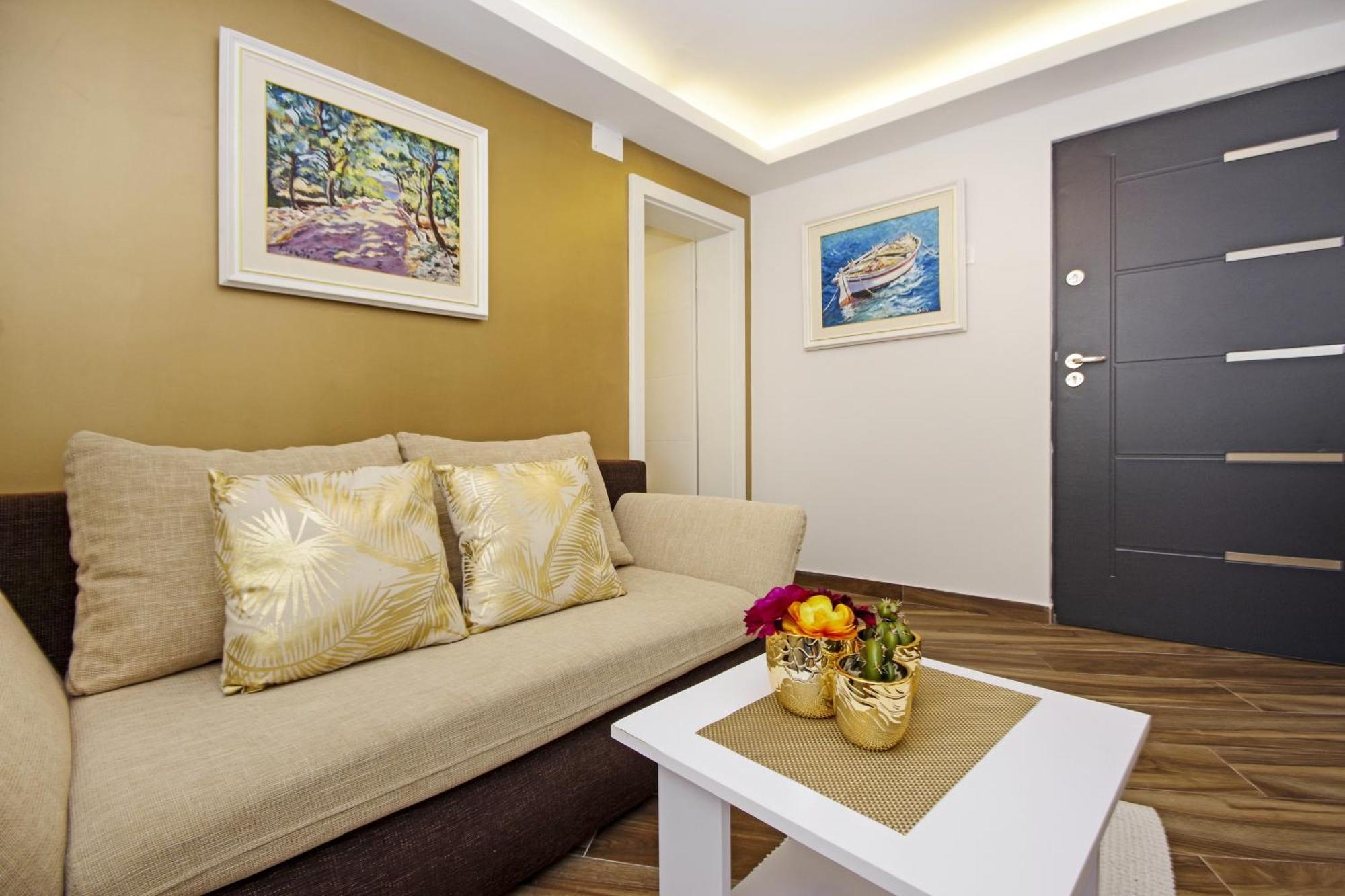 Apartments By The Sea Baska Voda, Makarska - 17570 الغرفة الصورة