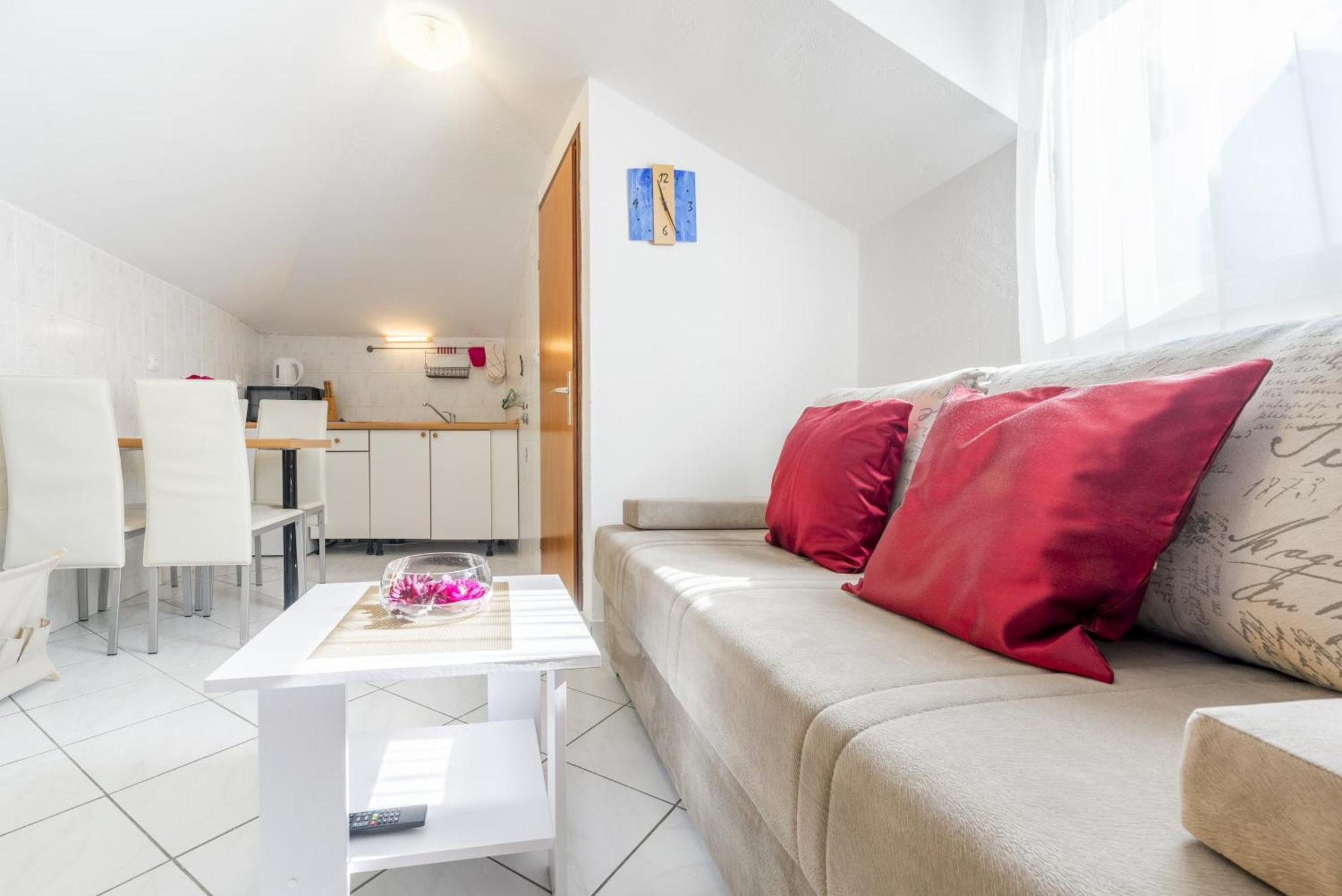Apartments By The Sea Baska Voda, Makarska - 17570 الغرفة الصورة