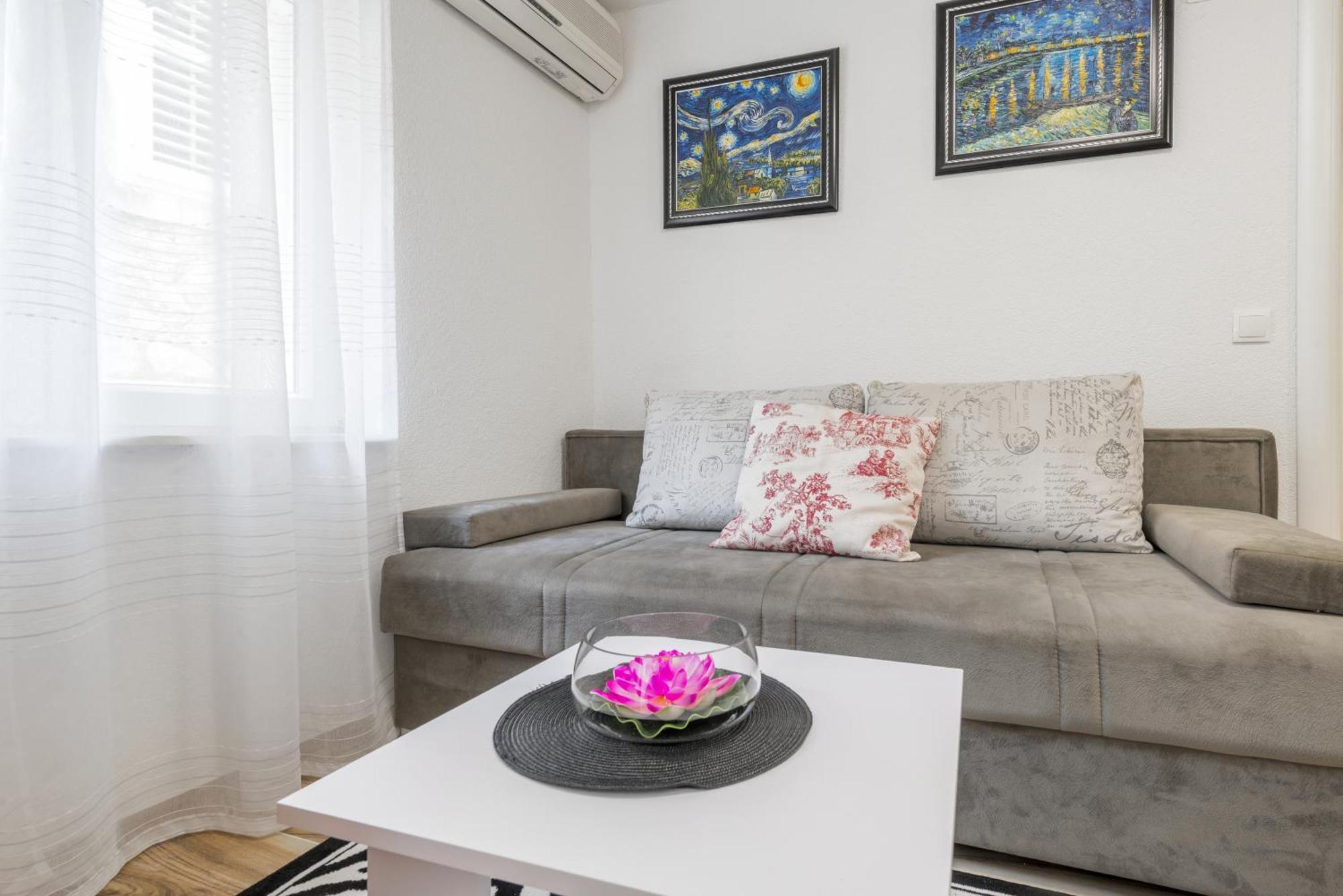 Apartments By The Sea Baska Voda, Makarska - 17570 الغرفة الصورة